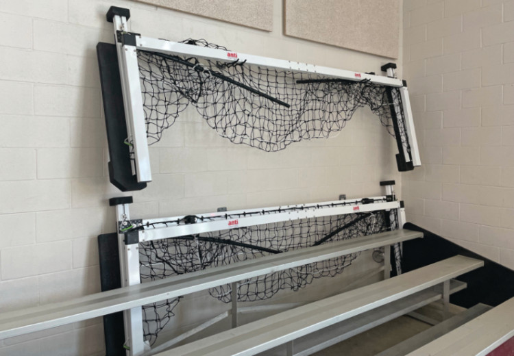 Le but Global Anti Goal AWE392 pli&eacute; et fix&eacute; au mur