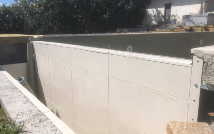 Bac tampon piscine &agrave; d&eacute;bordement Aquilus