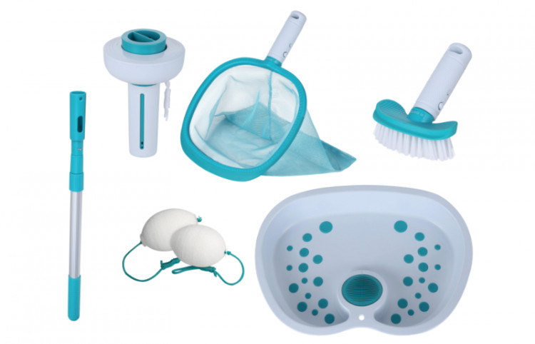 Accessoires adapt&eacute;s aux petites piscines et spas Bayrol