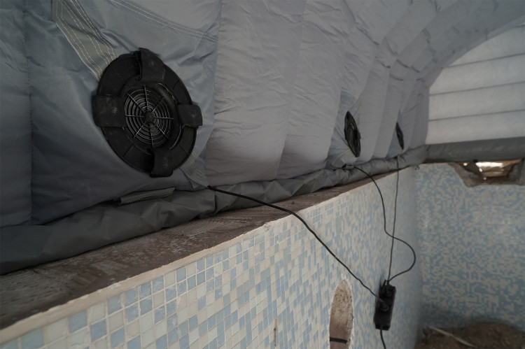 Blowers int&eacute;gr&eacute;s ventilation int&eacute;rieure abri gonflable chantier piscine CFDome