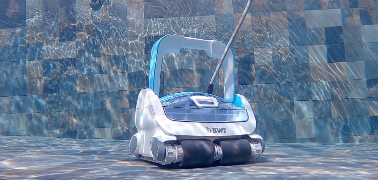 Robot de piscine connect&eacute; BWT P600 APP