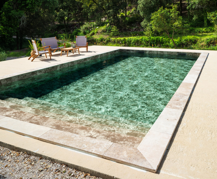Piscine avec membrane arm&eacute;e 3D Surface Be Brane coloris Coral Reef Sand
