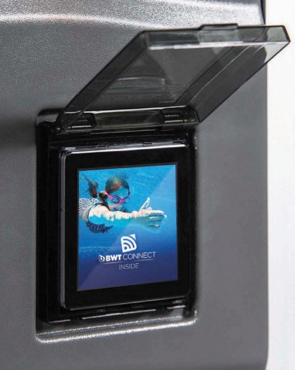 Ecran tactile de la pompe &agrave; chaleur piscine Pearl HPT de BWT Pool Products