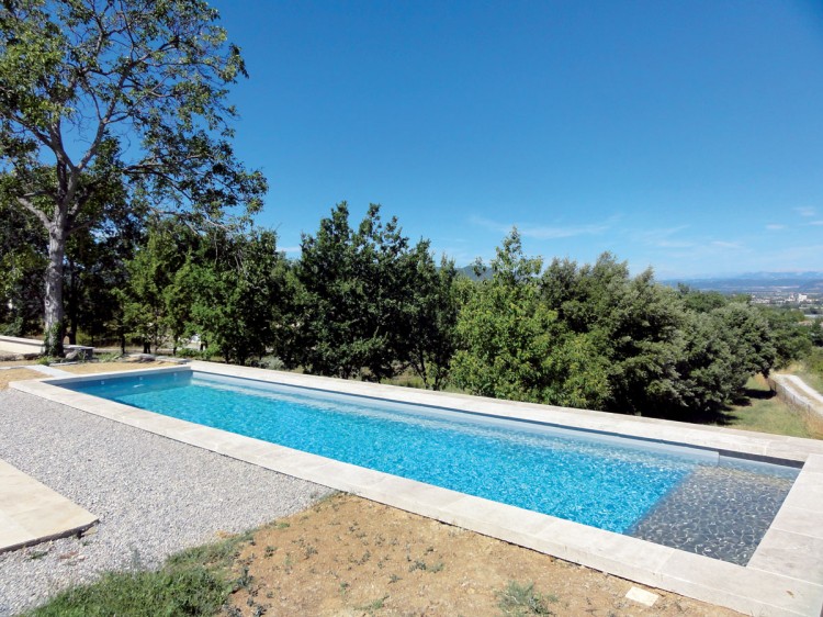piscine couloir de nage G&eacute;n&eacute;ration Piscine