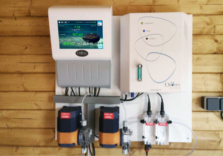 R&eacute;gulateur automatique pH et ORP connect&eacute; My Ozonex 
