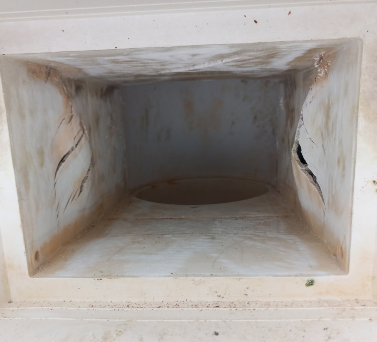 Bâti de skimmer avant chemisage LOCAMEX