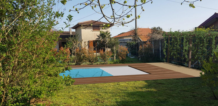 Photo avec piscine int&eacute;gr&eacute;e dans jardin logyconcept3D logiciel Logyline