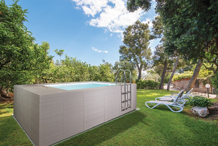 Piscine Laghetto By AstralPool mod&egrave;le Dolce Vita LTI local technique integre