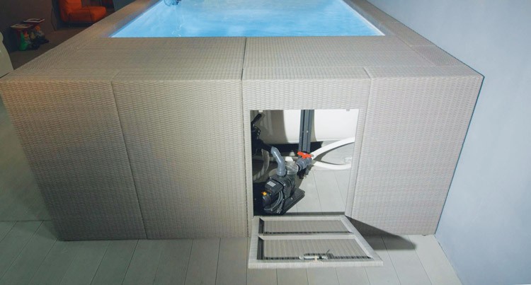 mod&egrave;le Dolce Vita LTI Piscine Laghetto By Astralpool d&eacute;tails local technique dans coffre integre
