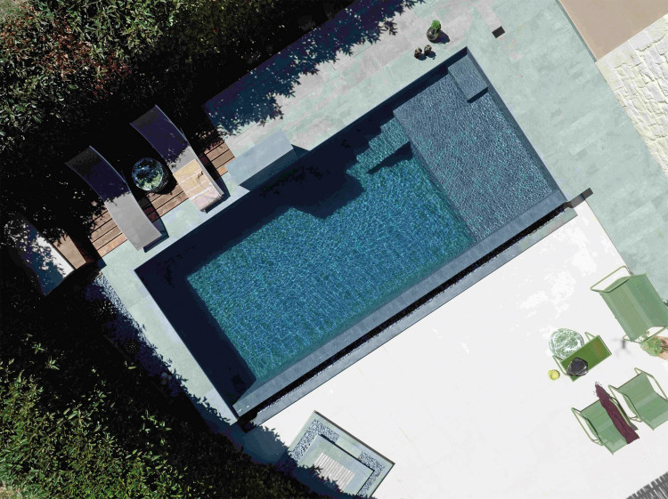 Rev&ecirc;tement Renolit piscine