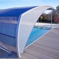 Tela microperforada para cubrir la piscina