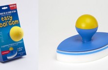 Clean the waterline easily with Easy Pool&rsquo;Gom&reg; of TOUCAN
