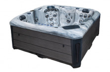 Neues, verbessertes Premiumsortiment von Platinum Spas