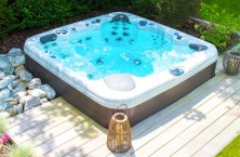 6 gammes de spas Aquilus &eacute;quip&eacute;s tout confort pour diff&eacute;rentes cibles de client&egrave;le