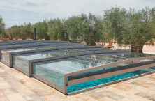 Abris Bas Ultra pour piscine dans la collection sur-mesure Abridays&reg;