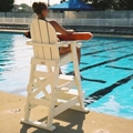 Apr&egrave;s leur succ&egrave;s aux USA, ces chaises de surveillance en piscine arrivent en Europe !