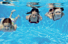 AquaSwim Acti+ : un sel 4 en 1 pour optimiser le traitement d'eau par &eacute;lectrolyse