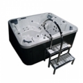 Aquavia Spa f&uuml;hrt das neue Modell Easy Access ein