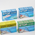 Des pastilles pour &eacute;loigner les insectes et des floculants pour retrouver une eau cristalline