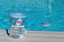 Flotteur hth&reg; Mini-Easyclic Brome : 2 mois de traitement complet pour la piscine