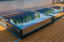 The flat telescopic enclosure for residential pools by Abridays&reg; 