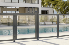 La barri&egrave;re de s&eacute;curit&eacute; pour piscine de la gamme Abri d'&Ocirc;