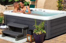 La gamme de spas Garden Leisure Hot Tubs, une exclusivit&eacute; SCP