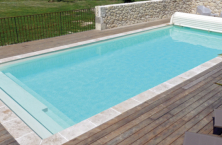 La nouvelle gamme de piscines &agrave; banquette Capitole de G&eacute;n&eacute;ration Piscine