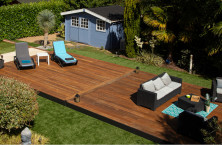 La terrasse mobile Escale, une autre solution &eacute;l&eacute;gante pour couvrir et prot&eacute;ger la piscine
