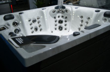 Platinum Spas flagship brand of Superior Wellness at Piscine Global Europe