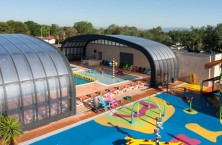 Les abris de piscine VEGAMETAL fabriqu&eacute;s sur-mesure pour les collectivit&eacute;s 