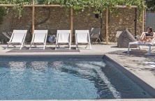 Les nouveaux escaliers sous liner pour piscine de Red Pool