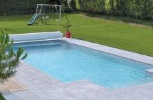 Les piscines 100 % b&eacute;ton arm&eacute; avec coulage monobloc d'Unib&eacute;o