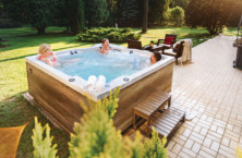 Les spas acryliques personnalisables de Poolstar