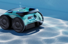 Niya Tracker from Maytronics: Cordless cleaning performance and competitive pricing