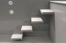 Nouveau bassin Flexline avec escalier flottant sans contremarche