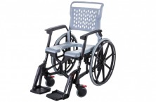 Nouveau fauteuil 100 % plastique et d&eacute;montable pour l'acc&egrave;s jusqu'&agrave; la piscine des PMR