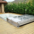 Nouvel abri bas pour piscine &agrave; pans droits et bords pli&eacute;s