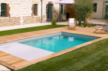 Piscine Urbaine : une piscine BWT Pool Products durable et bien &eacute;quip&eacute;e