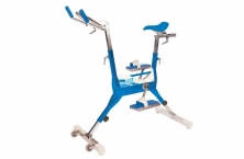 Premi&egrave;re gamme d&rsquo;&eacute;quipements d&rsquo;aquafitness en aluminium technique, plus l&eacute;gers pour les piscines collectives