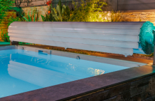 Rendre les piscines plus &eacute;conomes en eau avec les volets piscine d'Abriblue