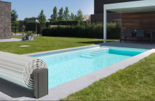 Roll&rsquo;Top 100 : volet automatique &eacute;l&eacute;gant et connect&eacute; de Walter Pool