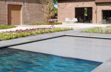 Skimmer Line : nouveau volet piscine de T&A d&eacute;di&eacute; &agrave; la r&eacute;novation pour une int&eacute;gration facile 