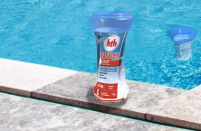 hth&reg; EASYCLIC&reg; Advanced&reg; : 3 &agrave; 6 semaines de traitement serein de l'eau de piscine