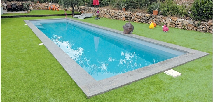 piscine coque couloir de nage de G&eacute;n&eacute;ration Piscine