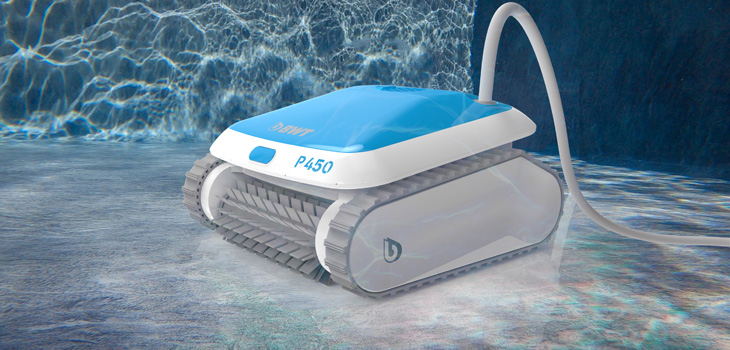 Le robot P450 de BWT Pool Products ultral&eacute;ger et performant 