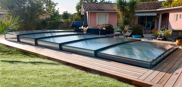 Tapia abri piscine t&eacute;lescopique pr&ecirc;t-&agrave;-poser
