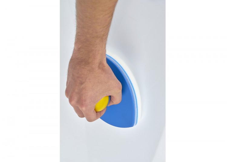 Easy Pool'Gom&reg; avec sa poign&eacute;e ergonomique
