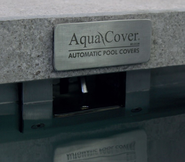 s&eacute;curit&eacute; piscine verrouillage automatique couverture Cover Lock Aqua Cover
