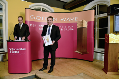 Markus Weber, CEO der Behncke GmbH, freut sich &Atilde;&frac14;ber die erneute Auszeichnung